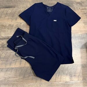 Figs Deep Blue Scrub set